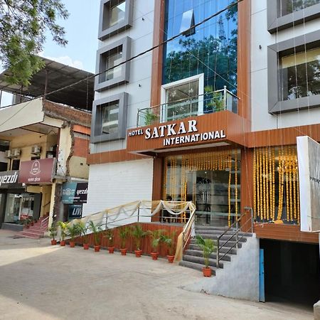 Hotel Satkar International Chhindwāra Kültér fotó